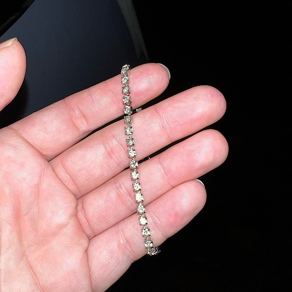 3/$15 Diamond Snap Closure Bracelet - Picture 2 of 5